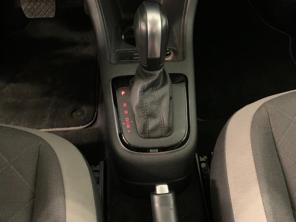 VW e-Up! Move Up! 5d