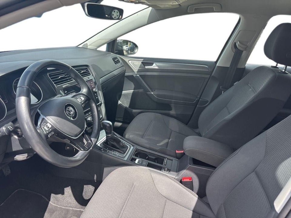 VW Golf VII 1,5 TSi 130 Comfortline DSG 5d