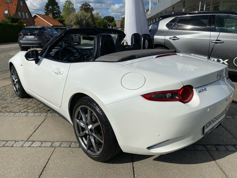 Mazda MX-5 2,0 SkyActiv-G 184 Roadster 2d