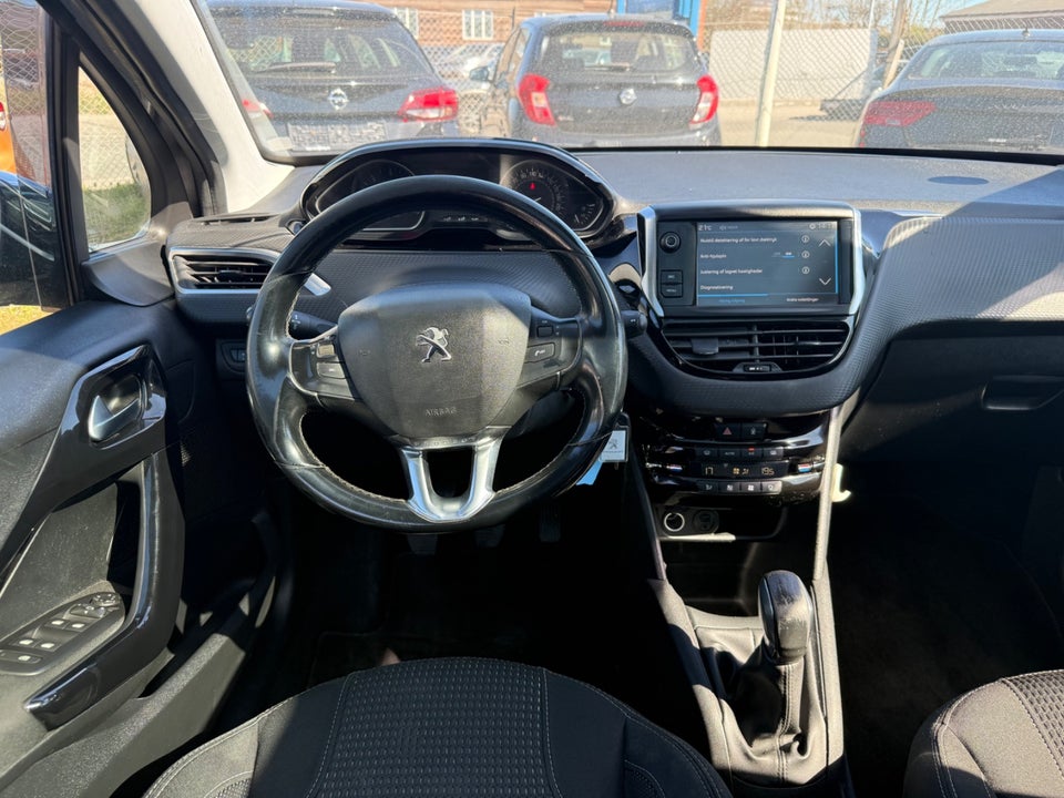 Peugeot 208 1,6 BlueHDi 100 Allure Sky 5d