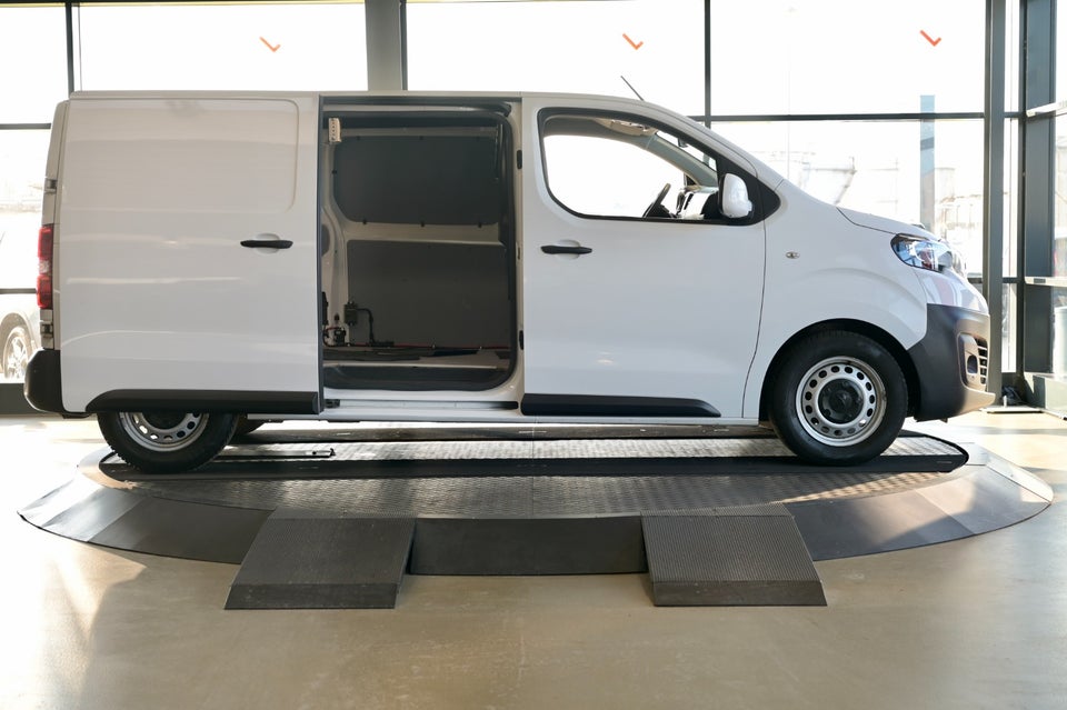 Peugeot Expert 1,6 BlueHDi 115 L2 Plus Van