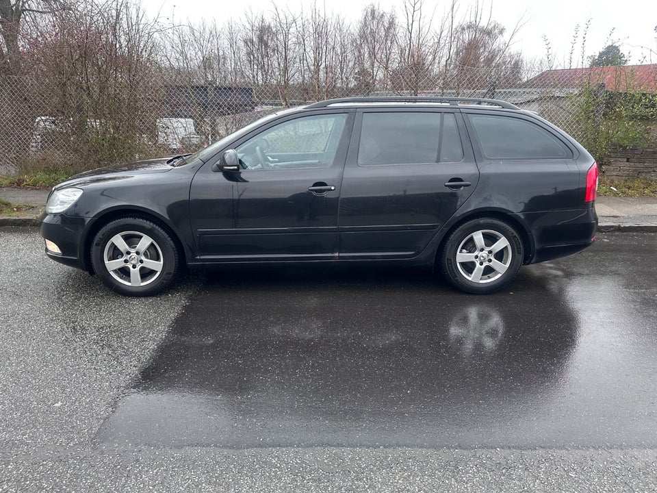 Skoda Octavia 1,6 TDi 105 GreenLine Combi 5d