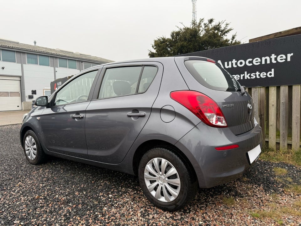 Hyundai i20 1,25 Classic XTR 5d