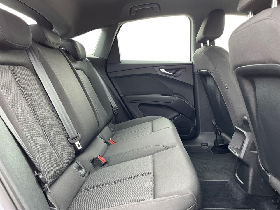 Audi Q4 e-tron 35 Attitude Sportback 5d