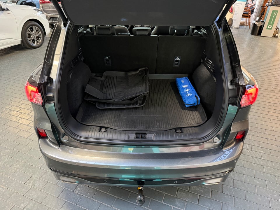 Ford Kuga 2,5 PHEV Vignale CVT 5d