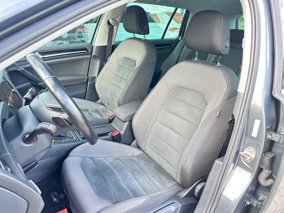 VW Golf VII 1,5 TSi 150 Highline Variant DSG 5d