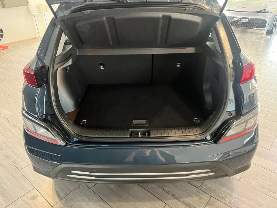 Hyundai Kona 39 EV Essential 5d