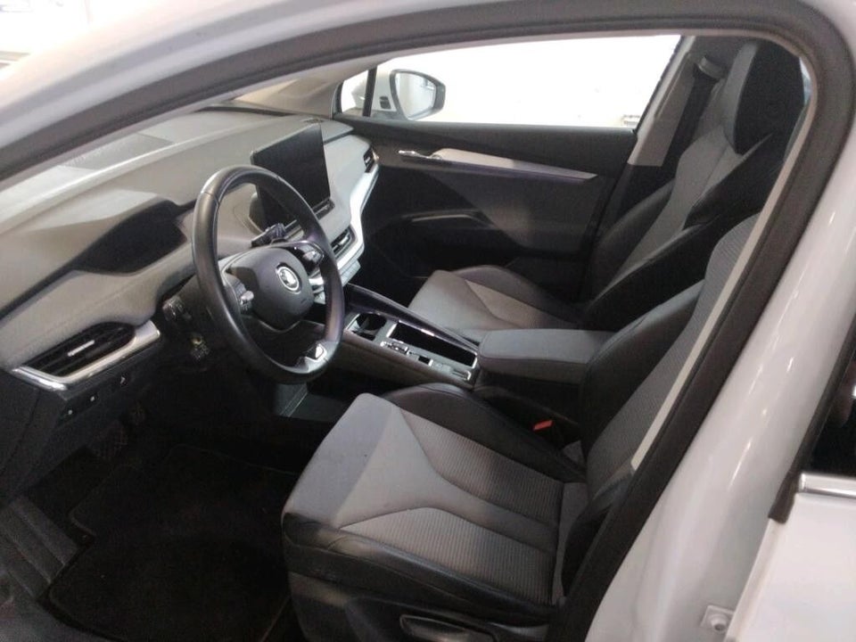Skoda Enyaq 85 iV Loft 5d