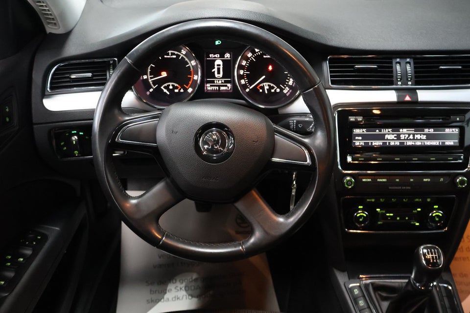 Skoda Superb 1,4 TSi 125 Elegance Combi 5d