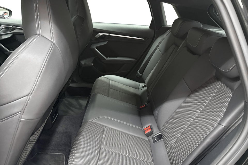 Audi A3 40 TFSi e S-line Sportback S-tr. 5d