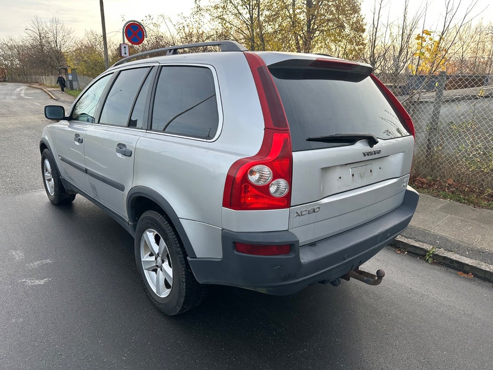 Volvo XC90 2,4 D5 163 Summum aut. AWD Van 5d