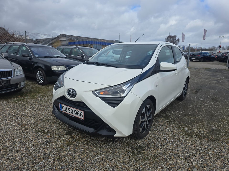 Toyota Aygo 1,0 VVT-i x-sky 5d