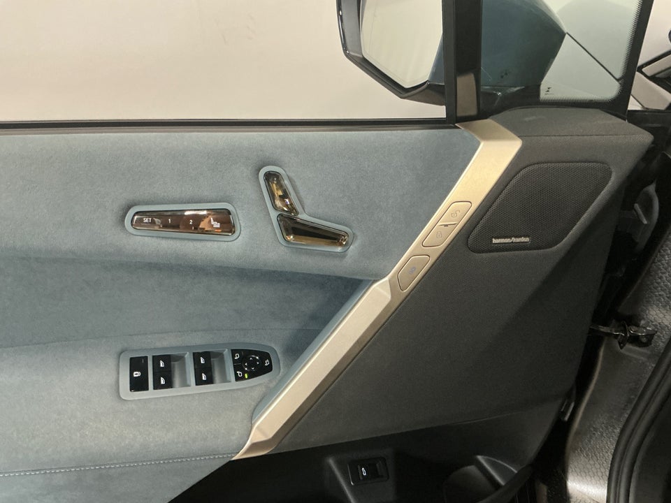 BMW iX xDrive40 Sport 5d