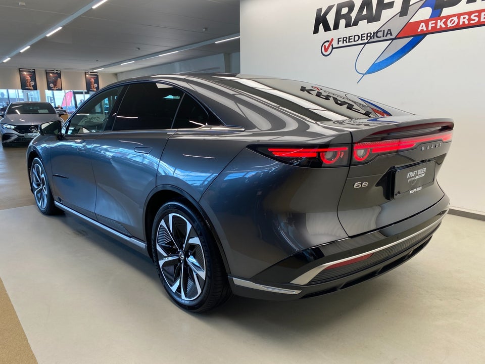 Mazda 6e Takumi 5d