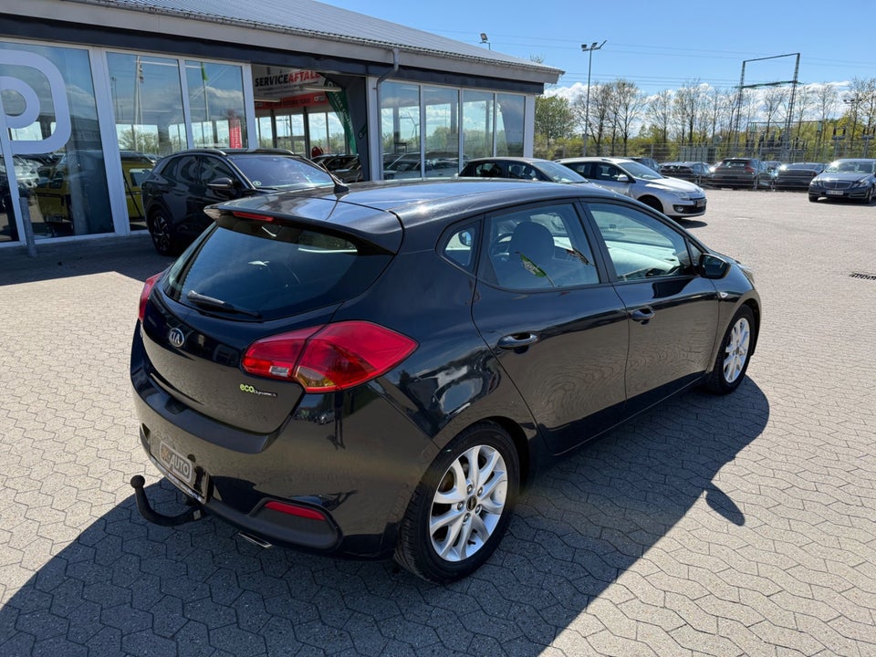Kia Ceed 1,4 CVVT Active+ 5d
