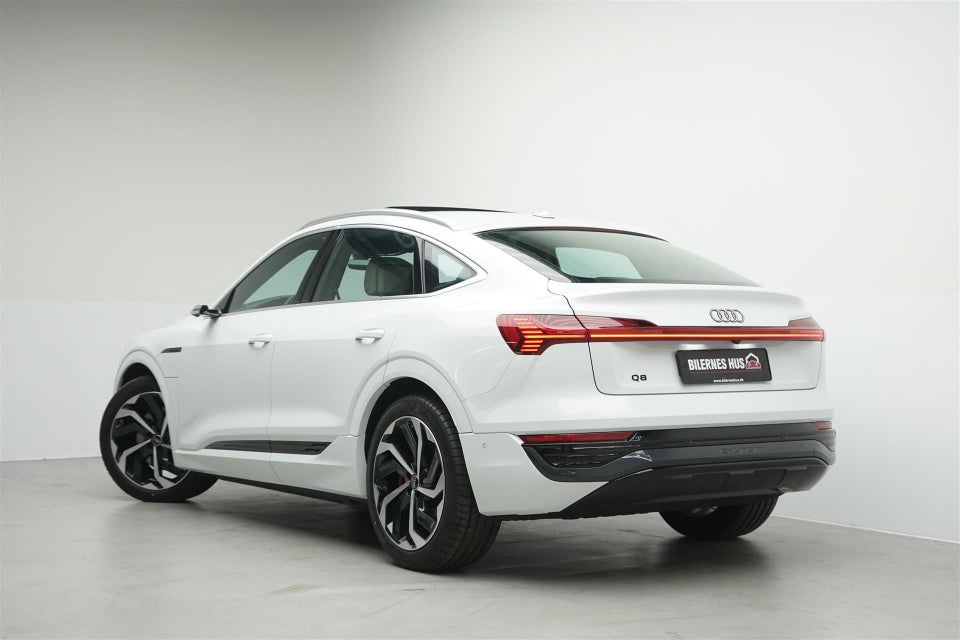 Audi Q8 e-tron 55 Sportback quattro 5d