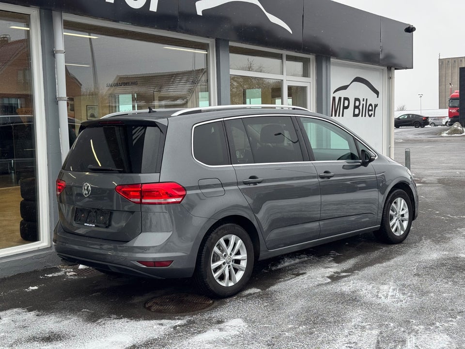 VW Touran 2,0 TDi 150 Comfortline DSG 7prs 5d