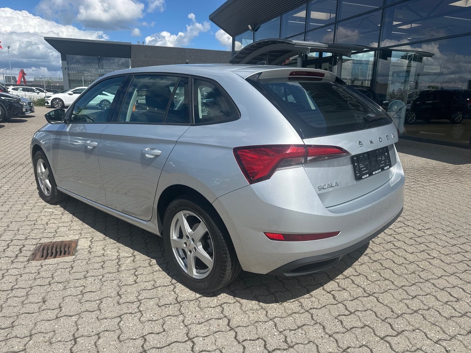 Skoda Scala 1,0 TSi 95 Active 5d