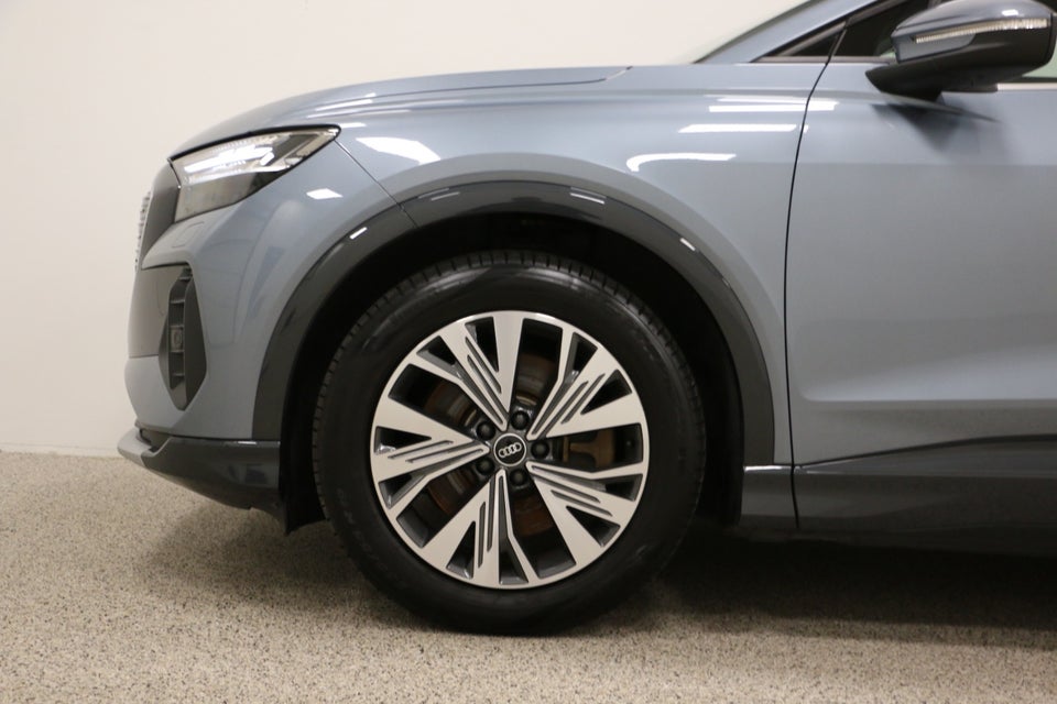 Audi Q4 e-tron 40 Advanced 5d