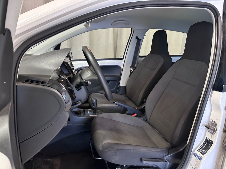 VW Up! 1,0 75 Move Up! ASG 3d