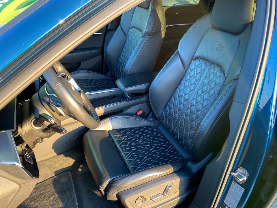 Audi e-tron 55 S-line quattro 5d