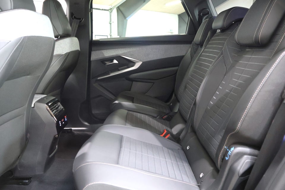 Peugeot e-5008 77 Allure Pack 7prs 5d