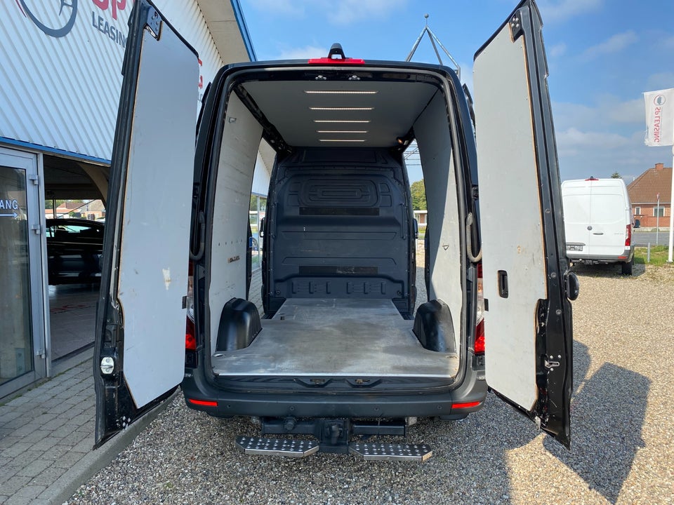 Mercedes Sprinter 317 2,0 CDi A2 Kassevogn aut. RWD