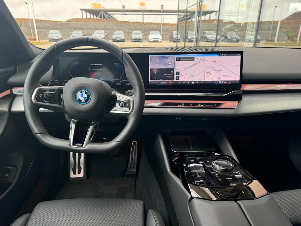 BMW i5 eDrive40 M-Sport 4d