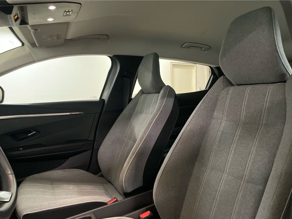 Renault Megane E-Tech 40 Equilibre 5d