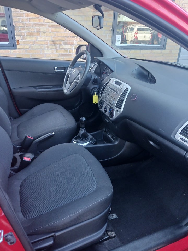 Hyundai i20 1,25 Comfort 5d