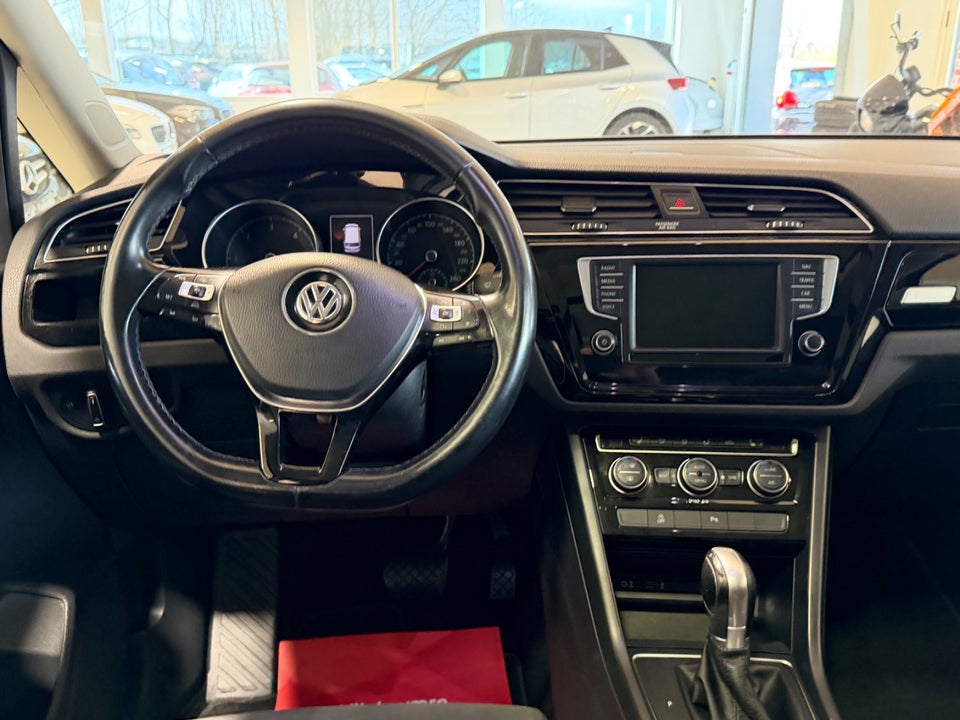 VW Touran 1,6 TDi 110 Highline DSG 7prs 5d