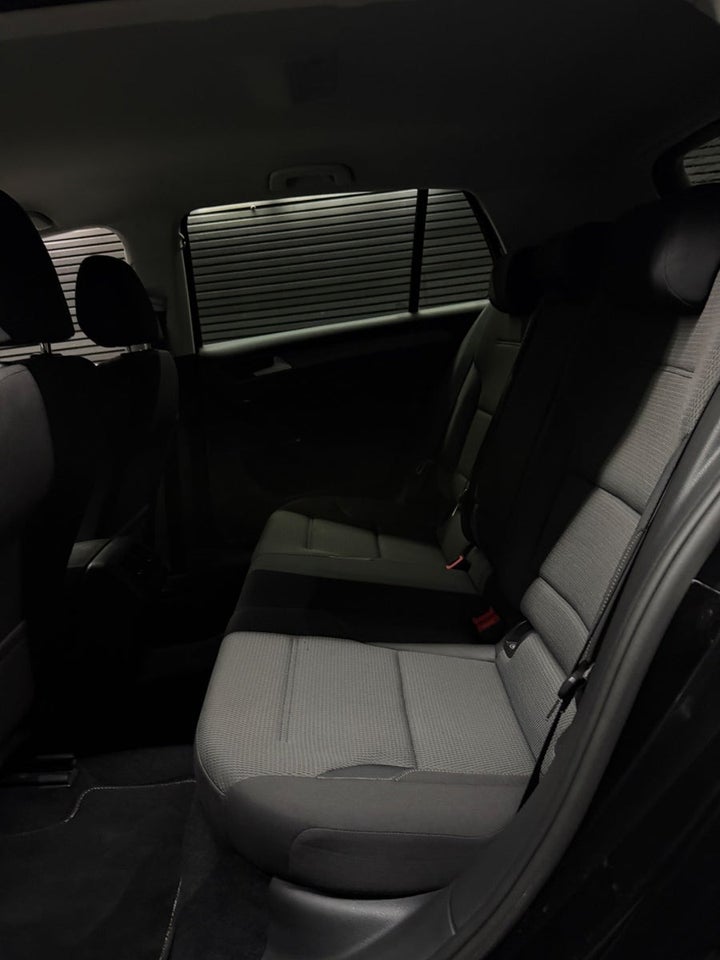 VW Golf VII 1,6 TDi 115 Comfortline 5d