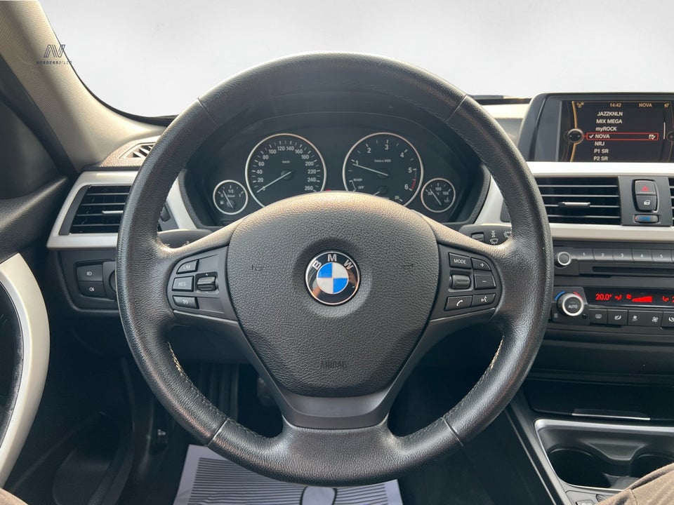 BMW 320d 2,0 Touring 5d