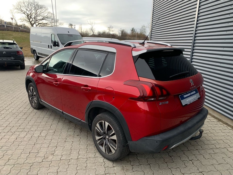 Peugeot 2008 1,6 BlueHDi 100 Allure Sky 5d
