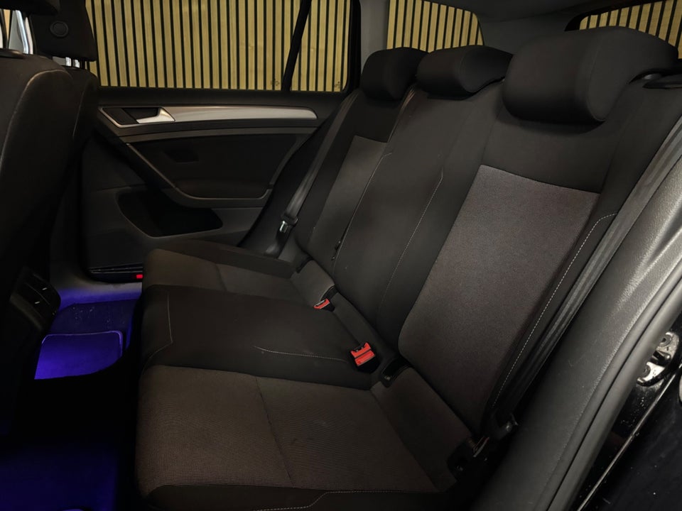 VW Golf VII 1,4 TSi 125 Comfortline Variant DSG 5d