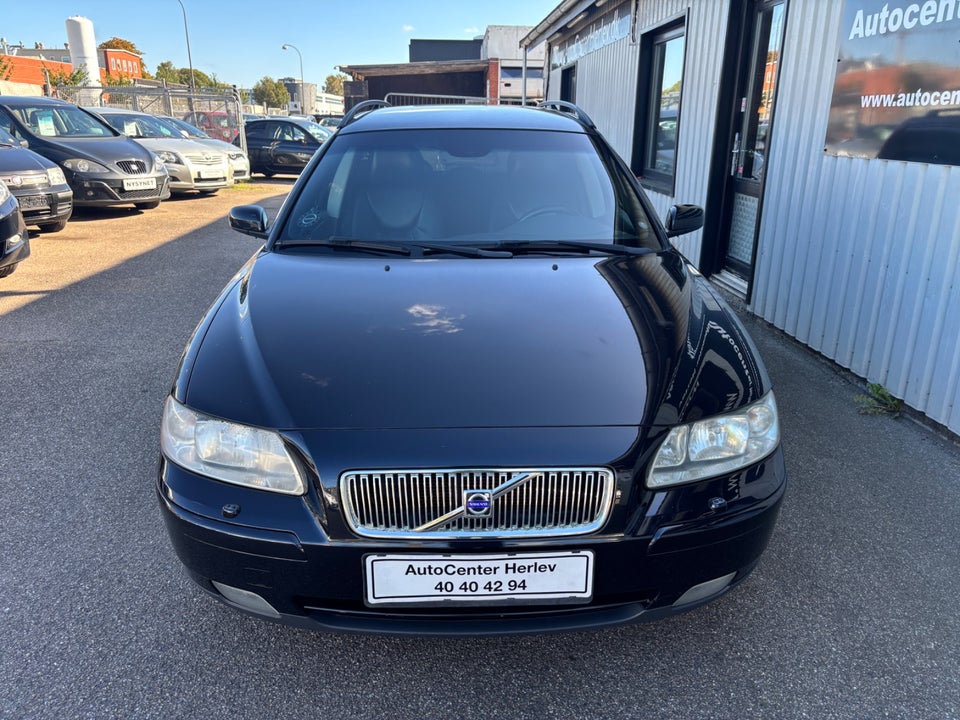 Volvo V70 2,4 140 Kinetic 5d