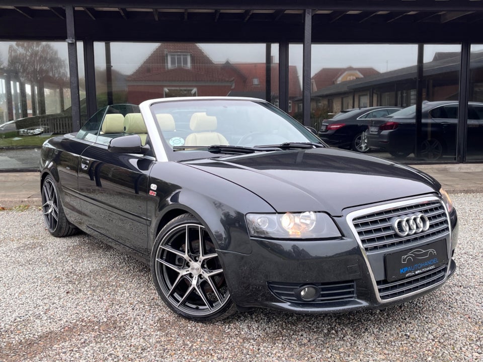 Audi A4 2,4 V6 Cabriolet Multitr. 2d