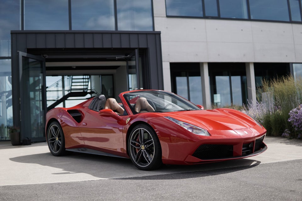Ferrari 488 Spider 3,9 DCT 2d