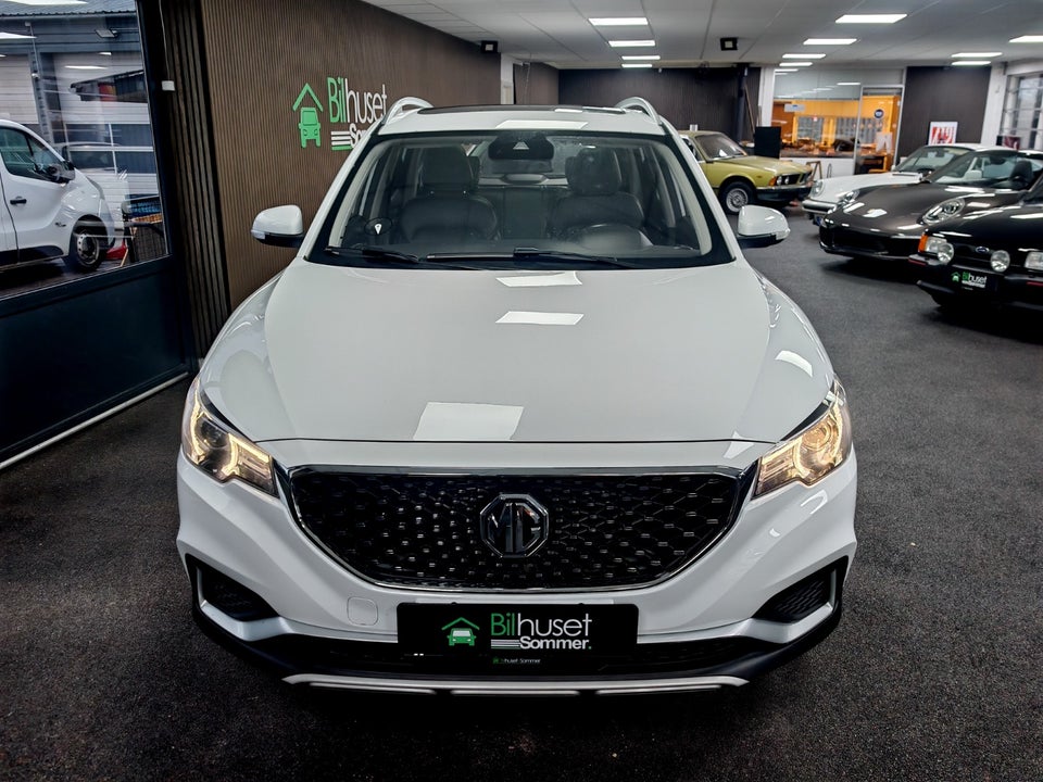 MG ZS EV Luxury 5d
