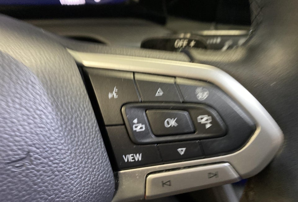 VW Golf VIII 1,5 eTSi 150 Style DSG 5d