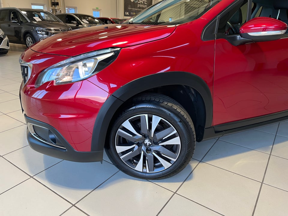 Peugeot 2008 1,5 BlueHDi 100 Allure Sky 5d