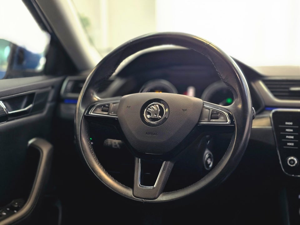 Skoda Superb 1,4 TSi iV Style Combi DSG 5d