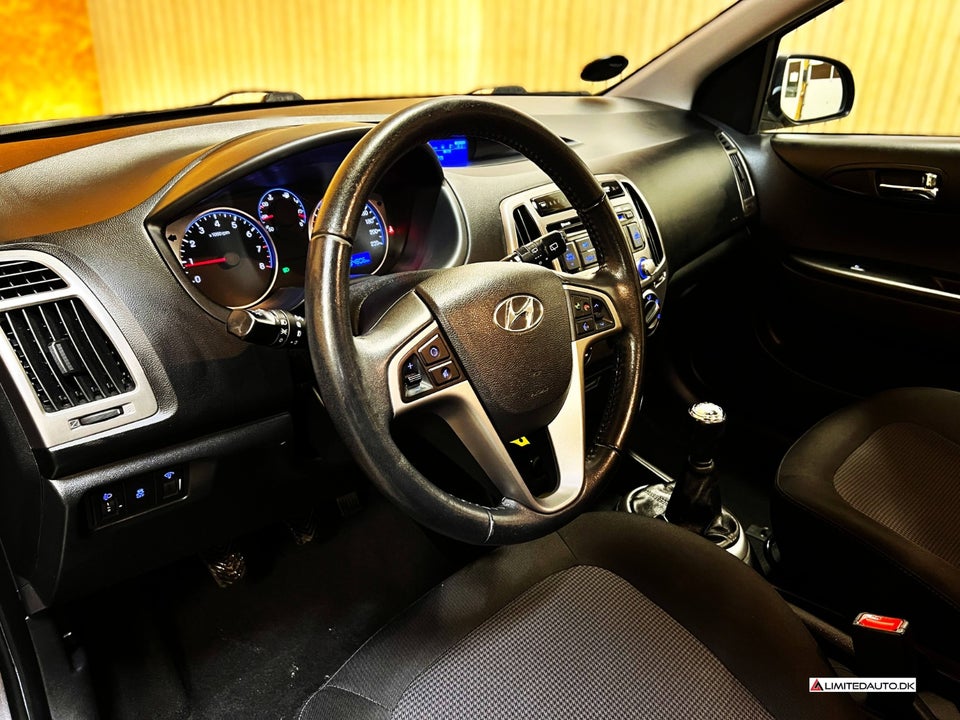 Hyundai i20 1,25 Classic XTR 5d