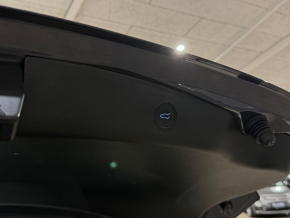 Tesla Model 3 RWD 4d