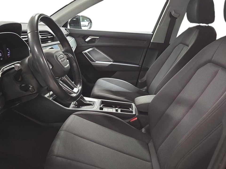 Audi Q3 35 TFSi Advanced S-tr. 5d