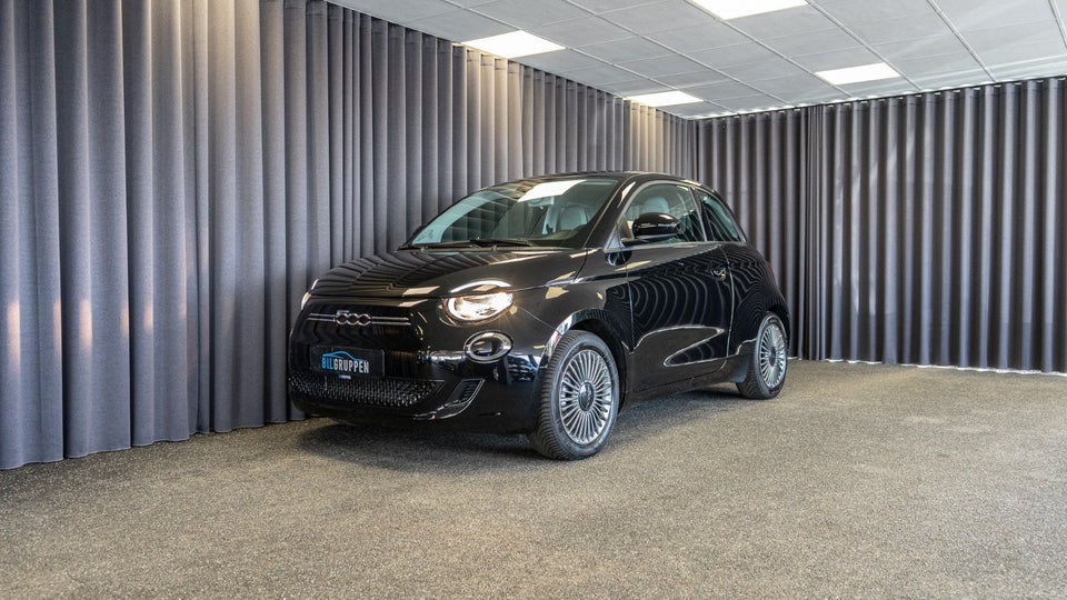Fiat 500e 42 Icon 3d