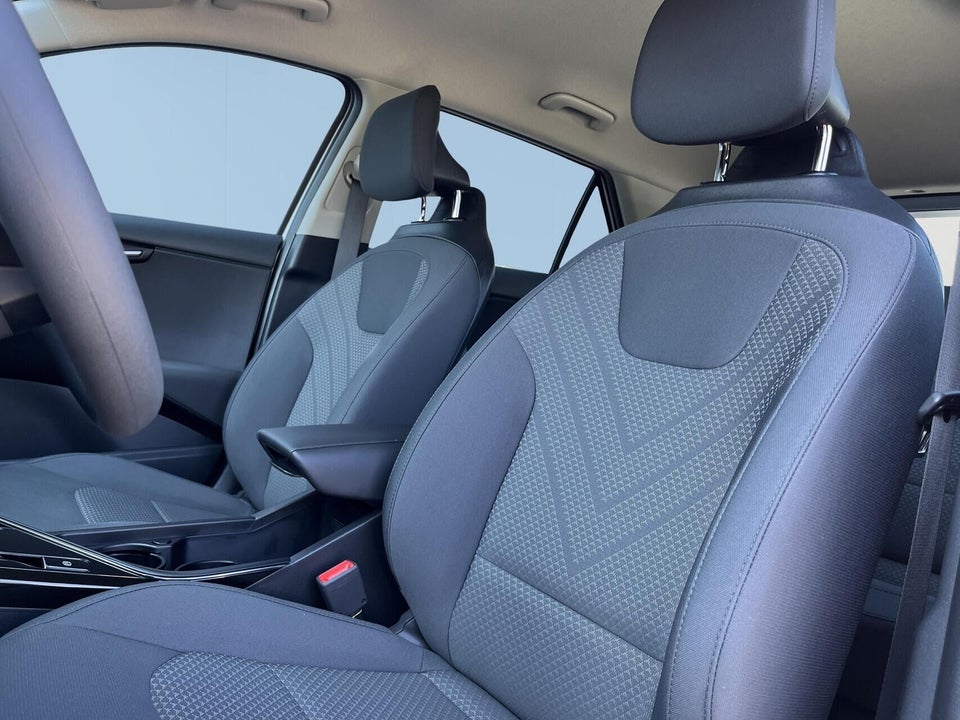 Kia Niro 64 EV Access 5d