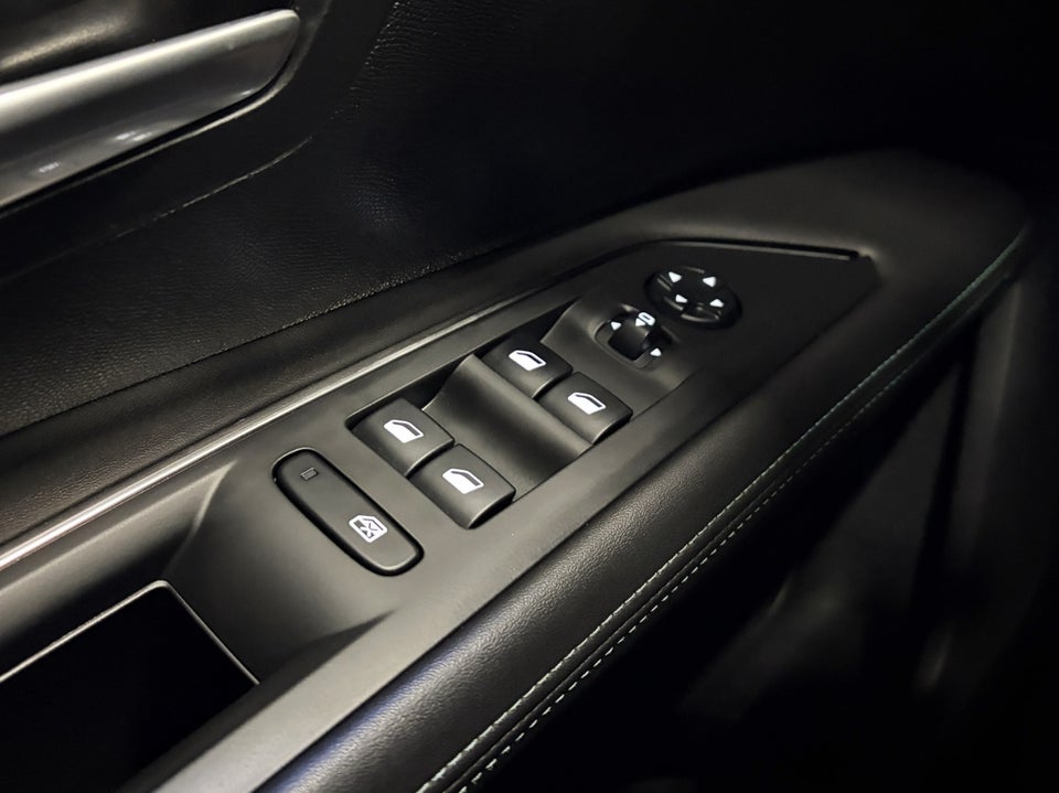 Peugeot 3008 1,6 Hybrid Allure EAT8 5d