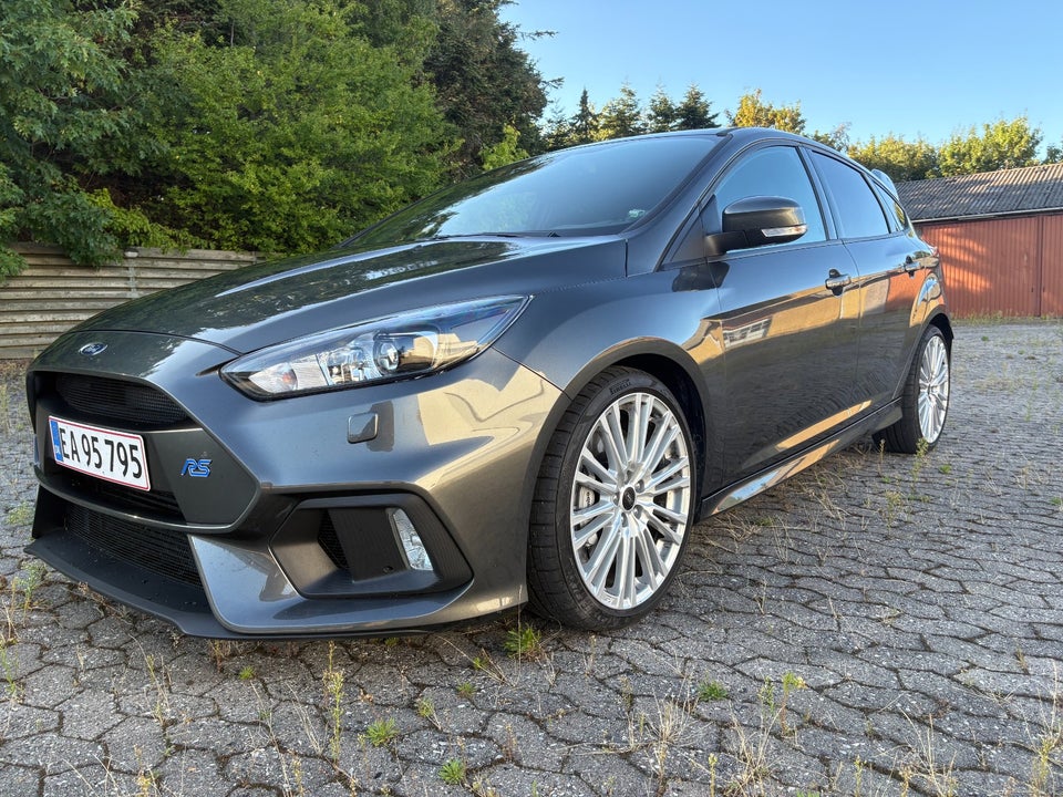 Ford Focus 2,3 SCTi 350 RS 5d