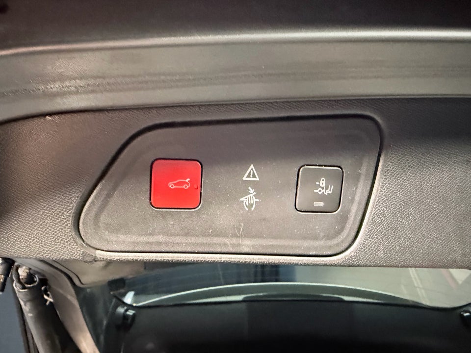 Peugeot 3008 1,5 BlueHDi 130 Allure Limited 5d